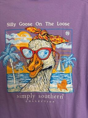 NWT Simply Southern Purple Short Sleeve Tee with Goose on the Loose Graphic Sz L